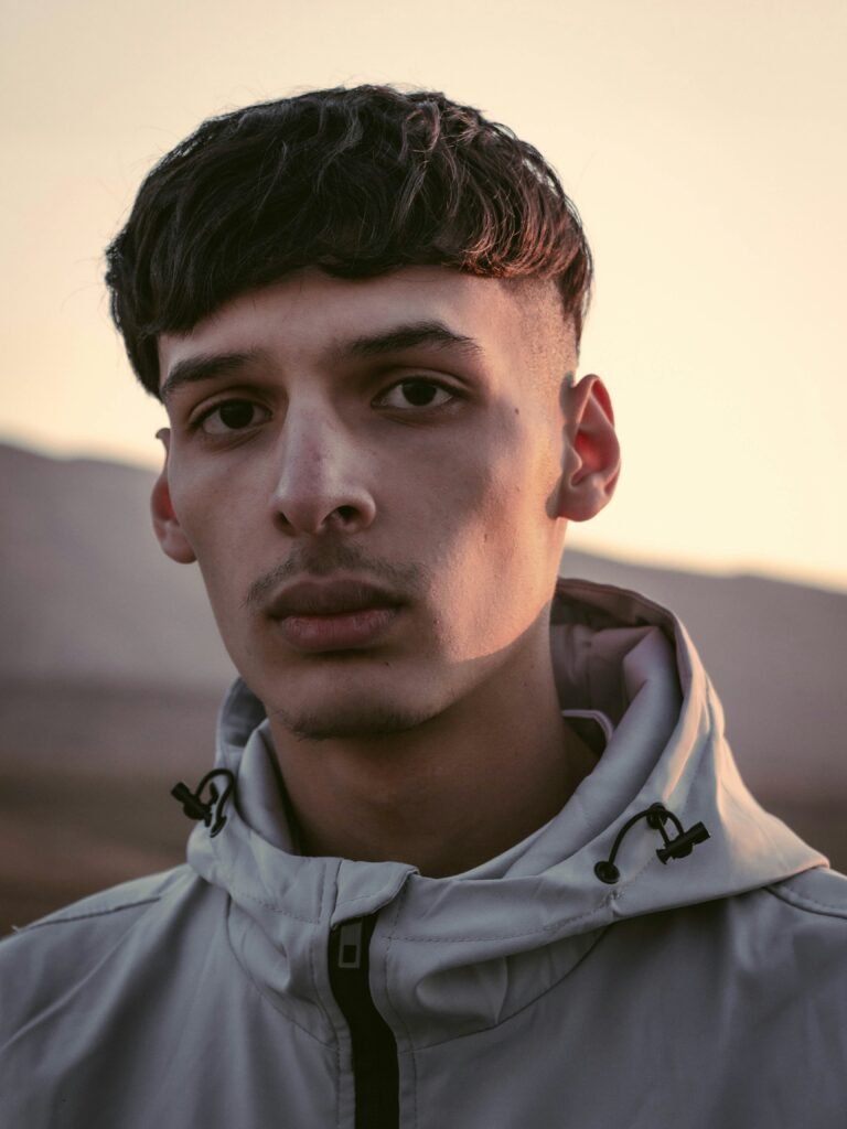 Mid Skin Fade with Short Fringe